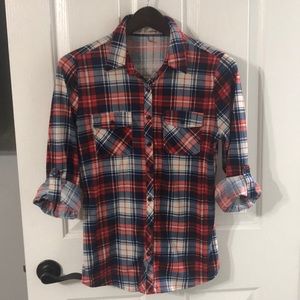 NWOT Size M Red white and blue plaid button up